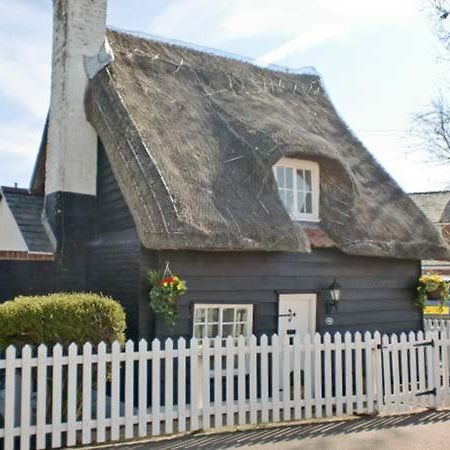 Villa Little Thatch Walton-on-the-Naze Exterior foto